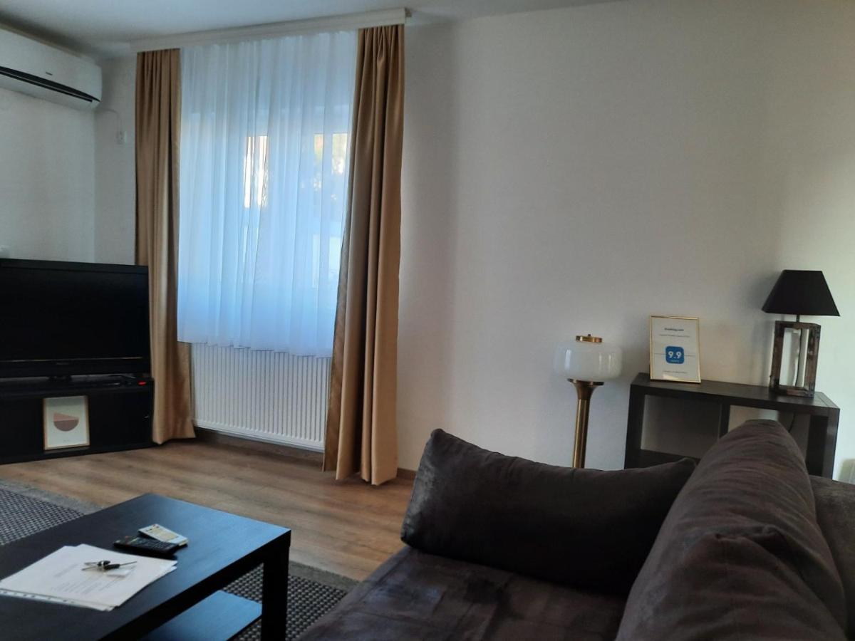 Divizija Lux Apartments Beograd Bagian luar foto