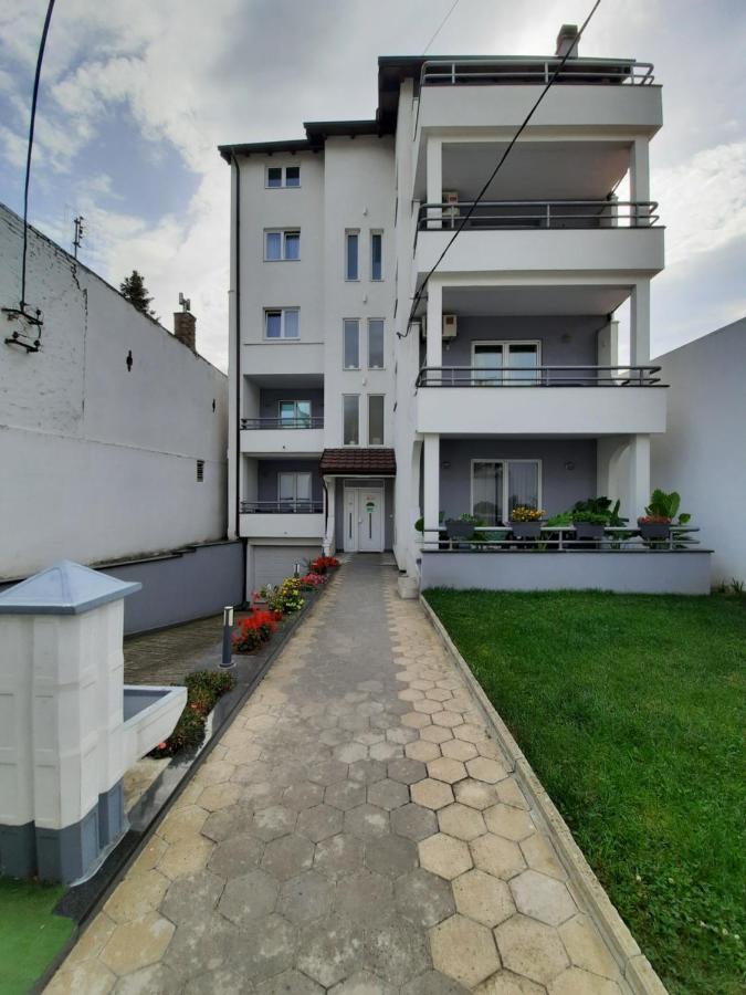 Divizija Lux Apartments Beograd Bagian luar foto