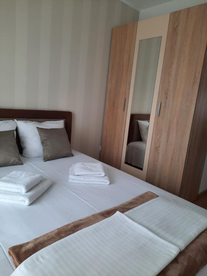 Divizija Lux Apartments Beograd Bagian luar foto